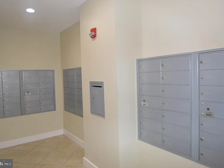 4490 Market Commons Dr #412 — Photo 28