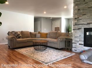 907 Chambers St, Steilacoom, WA 98388