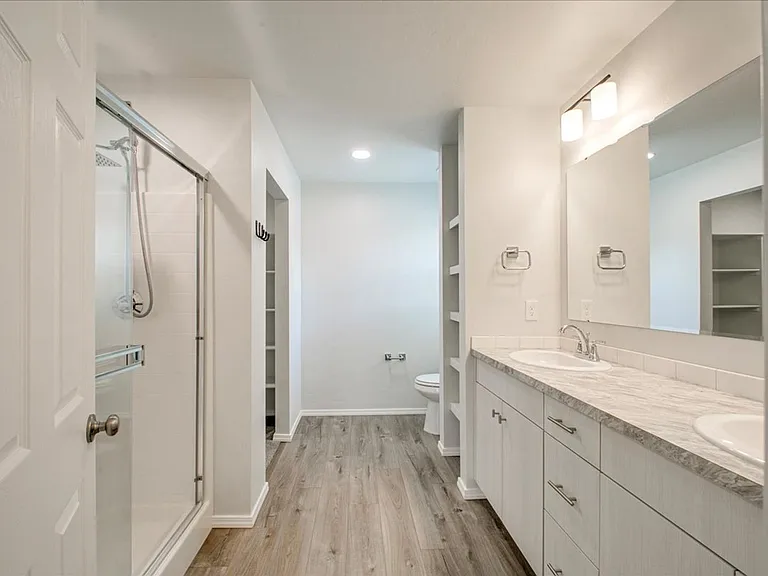 16859 Courtney Way — Photo 24