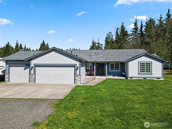2nd image of 21511 Pilchuck Place