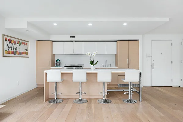 Rented by City Sense Realty | media 28