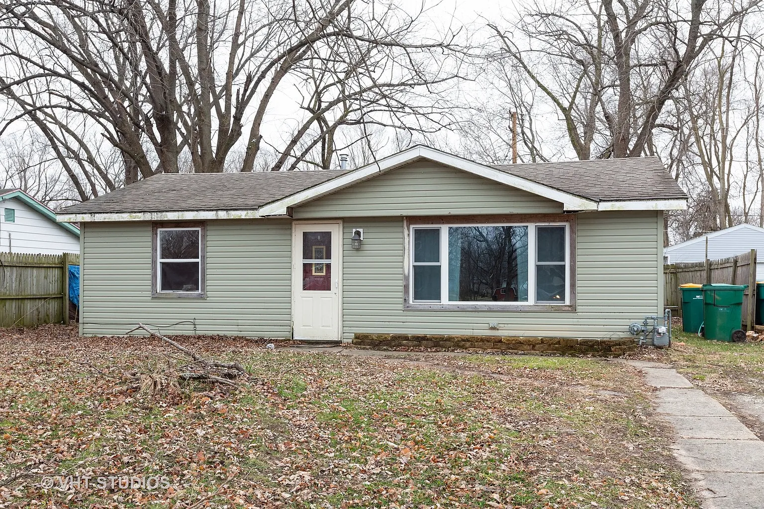 415 Hamilton St photo 1
