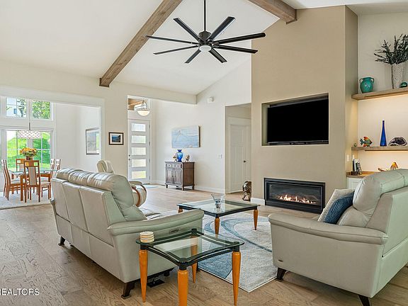 5th image of 149 Chestnut Ridge Ln