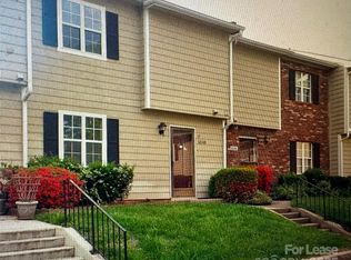 6048 Heath Valley Rd, Charlotte, NC 28210