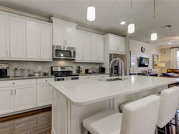 3rd image of 12319 Bayou Flats Ln