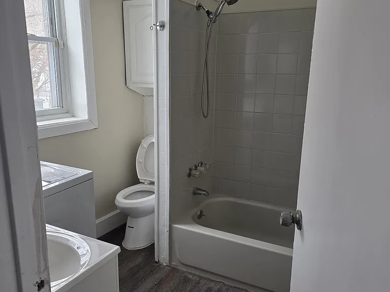 9-11 Hamilton St #9-1 — Photo 5