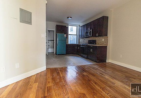 4th image of 2535 Church Ave APT 1