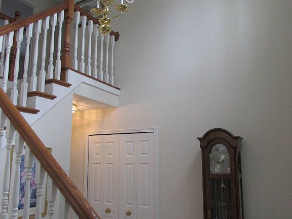 2 story foyer!  Entry invites you with a 2 story foyer