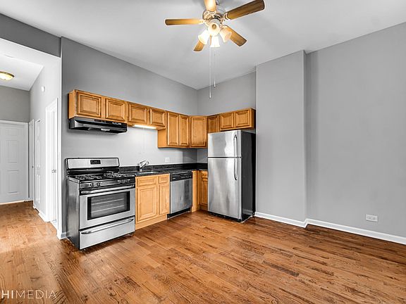 5th image of 1524 N Western Ave #2