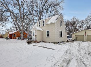 722 E 1st St, Litchfield, MN 55355