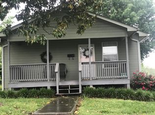 403 N C St, Lenoir City, TN 37771