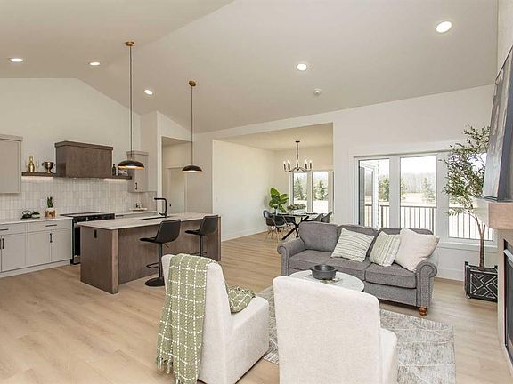 3rd image of 38452 E Range Road 284 #203