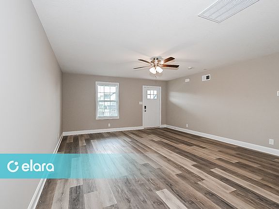 3rd image of 1135 Eagle View Dr