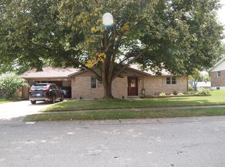618 Rohrer Dr, Tipp City, OH 45371