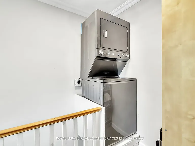 42 Gormley Ave #2 — Photo 33