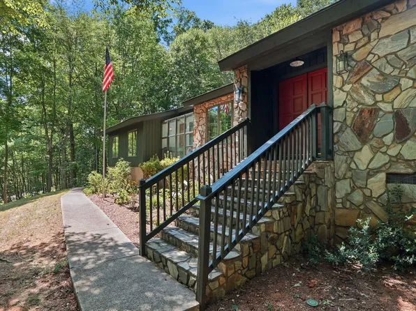 507 Phar Lap Ln, Bahama, NC 27503