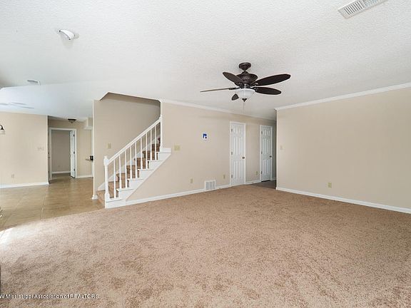 5th image of 7053 Flower Creek Dr