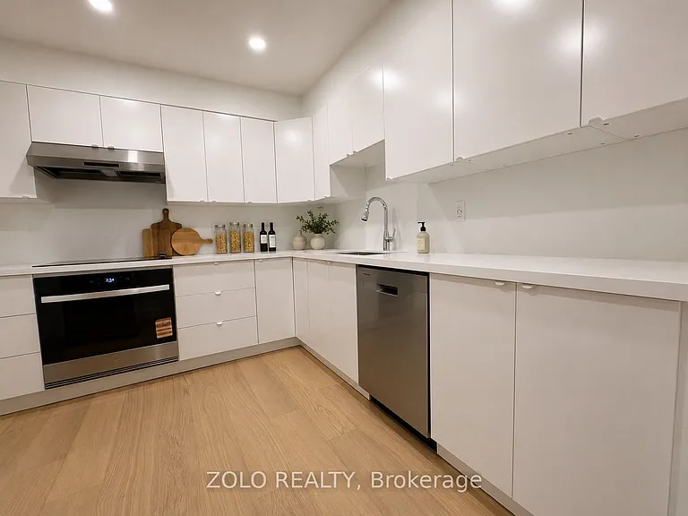 2120 Rathburn Rd E #113 — Photo 17