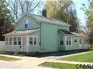 38 Park Pl, Saratoga Springs, NY 12866