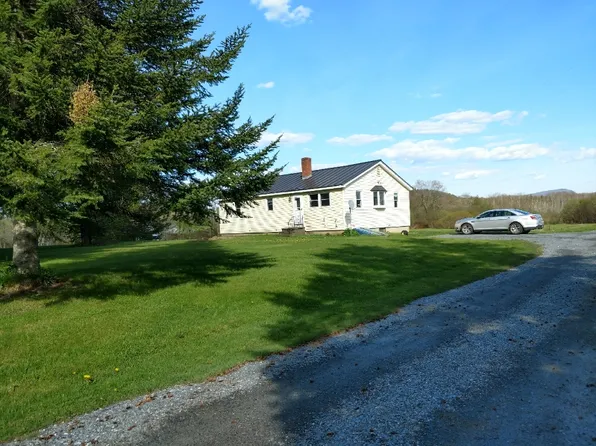 1408 Latham Rd, East Thetford, VT 05043