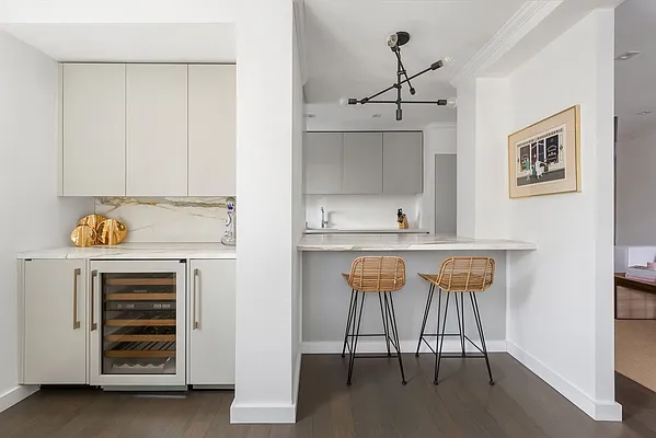 Sold by Corcoran | media 23