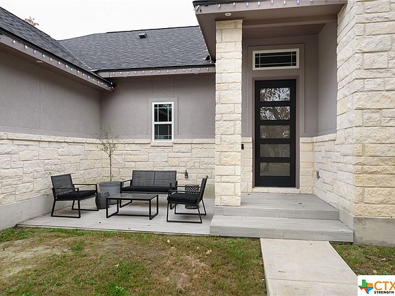 4th image of 286 Cibolo Way