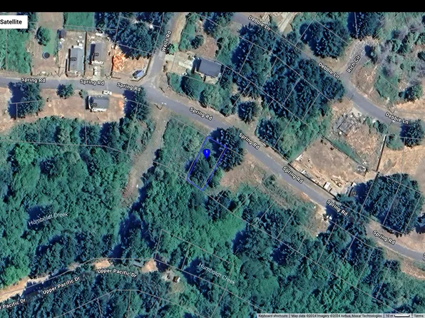 146 Spring Rd, Whitethorn, CA 95589