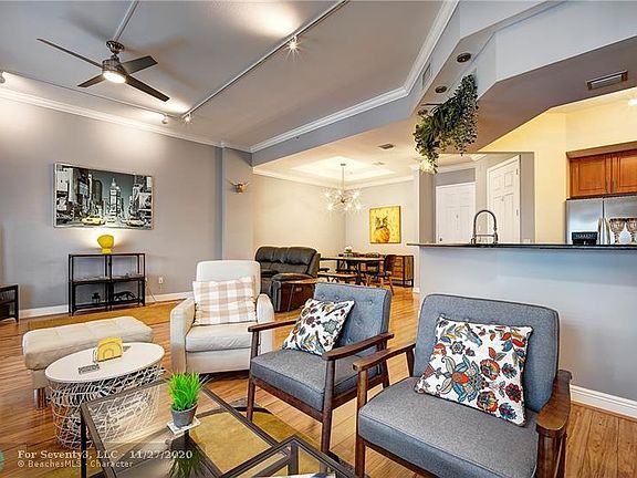 3rd image of 2609 NE 14th Ave APT 505