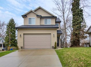 821 Kingshighway St, Edwardsville, IL