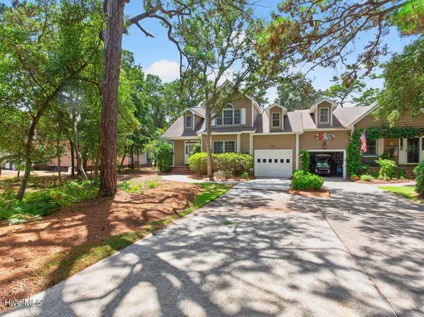 105 Oceangreens Lane, Oak Island, NC 28465