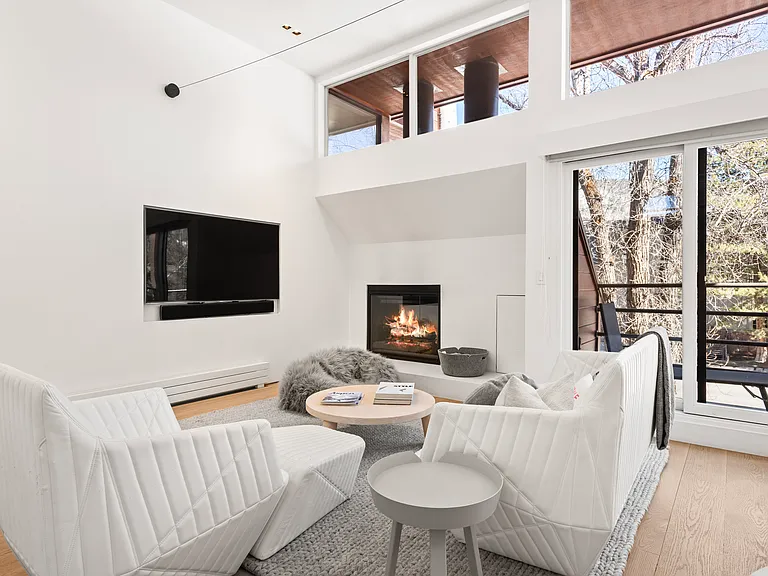 311 S Aspen St #5 — Photo 8
