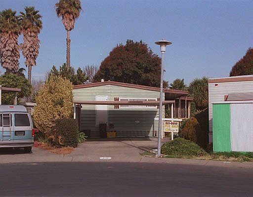 1st image of 238 Jamaica Cir