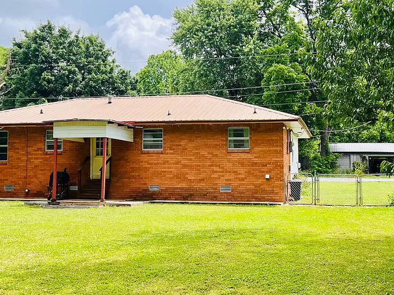 502 Meadowmere St — Photo 7