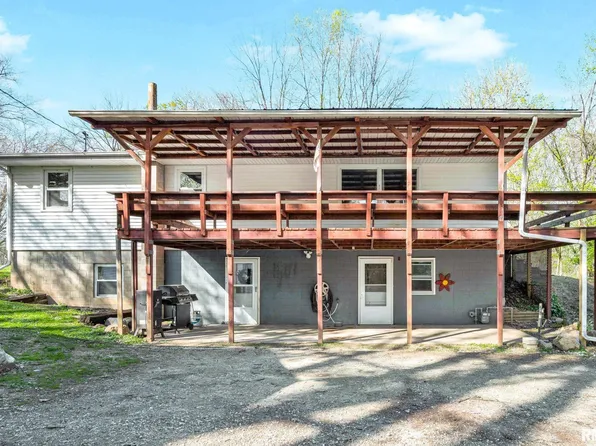 22588 N Creek Rd, Canton, IL 61520