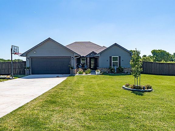 2nd image of 1017 Heritage Hills Dr