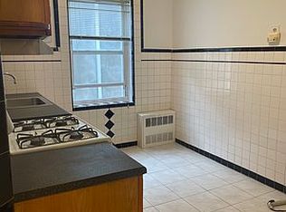 149 Bay 13 St #2F, Brooklyn, NY 11214