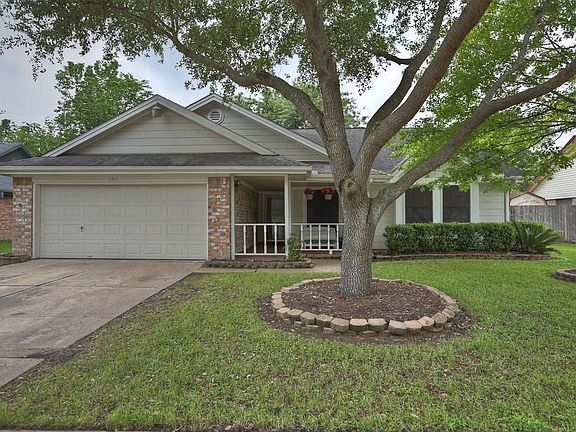 2nd image of 2414 Colleen Dr