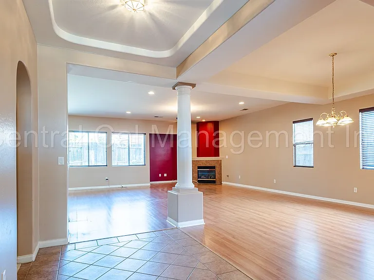 10713 Alexander Falls Ave — Photo 3