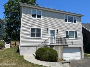 13 Reynolds Pl #1, Greenwich, CT 06831