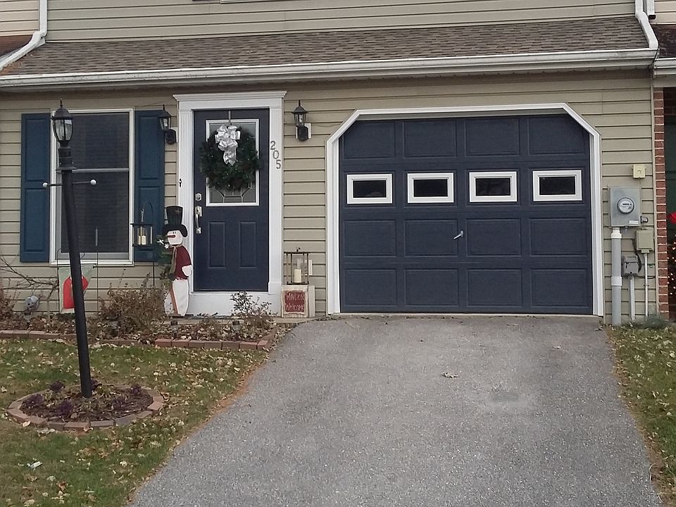 House - Front