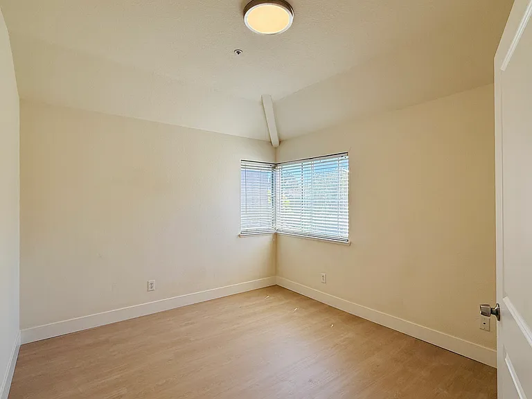 2849 Montair Way — Photo 18