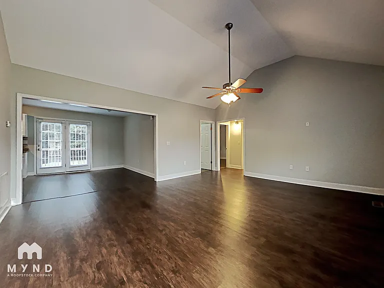 722 Deans Ferry Rd — Photo 6