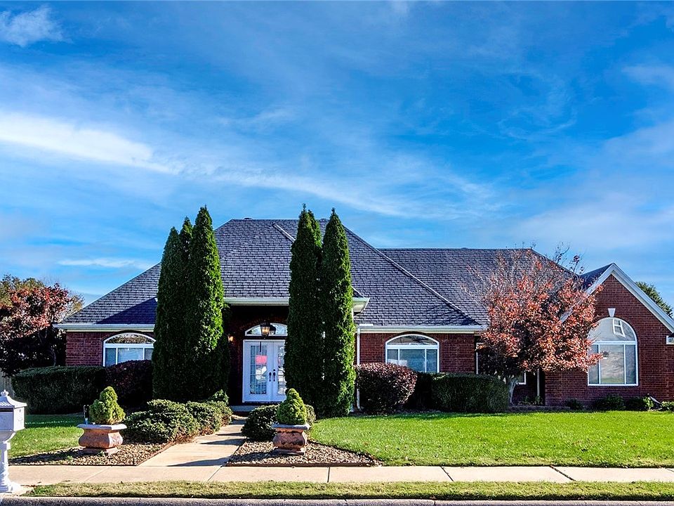 1st image of 115 NW Orchard Way
