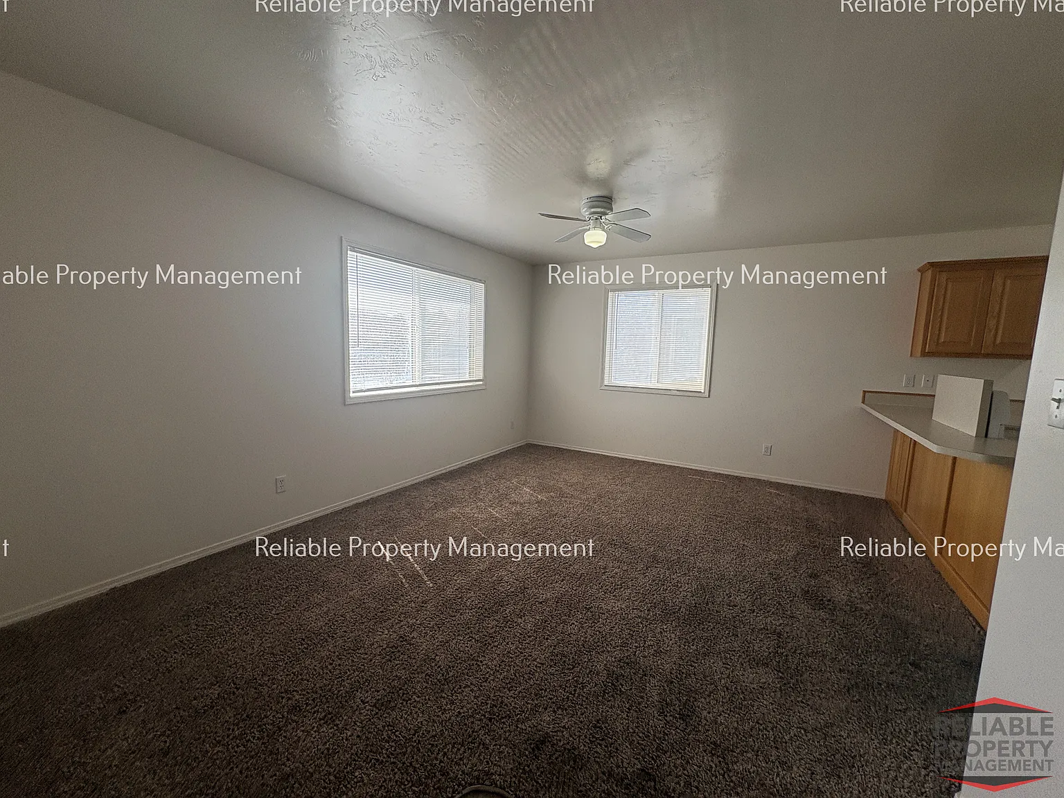 2 bed, $1,050 — Photo 3