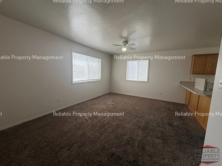 280 W Anderson St #4 — Photo 3