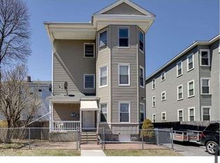114 Beaverbrook Pkwy #1, Worcester, MA 01603