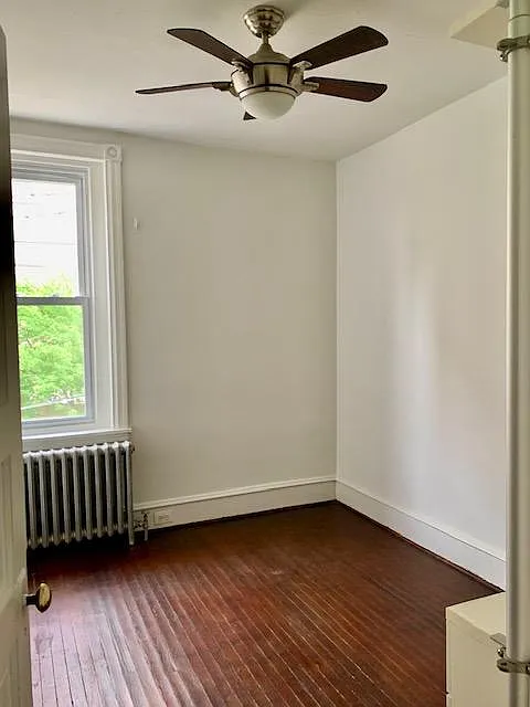 2 bed, 1300 sqft, $1,350 — Photo 2