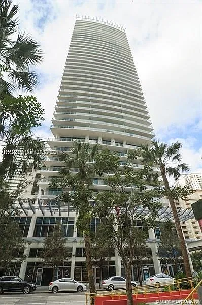 2 bed, 1195 sqft, $5,000 — Photo 2