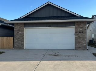2921 S Maize Rd #200, Wichita, KS 67215