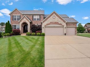 31 Pinewood Ct, Dardenne Prairie, MO 63368